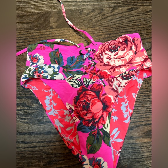 Maaji Rose Mallow Convertible Bikini - SMALL - Picture 4 of 7